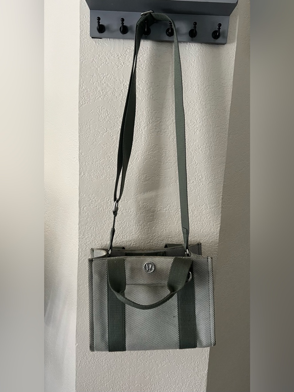 lululemon athletica Olive Green and White Mesh Tote with Shoulder Strap